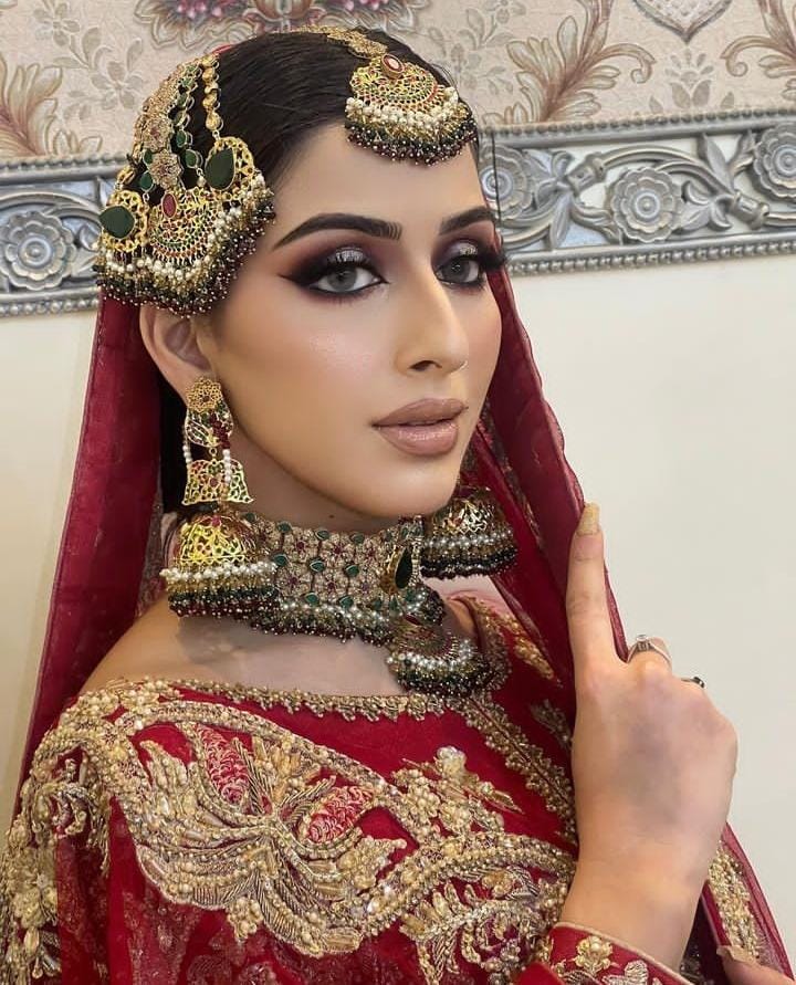 sadia makeup artist